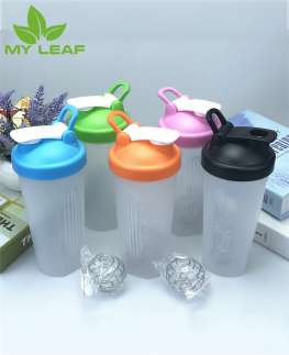 ขวดน้ำพลาติกแบบใส่ ขวดเครื่องปั้นผสมโปรตีน Bottle shaker